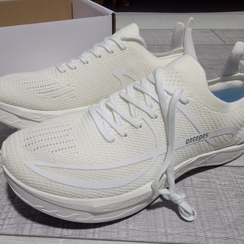 Angeles Muscle Runners Brand New! Sz.12